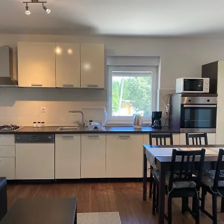 Livi - Luxury Sea View Appartments *