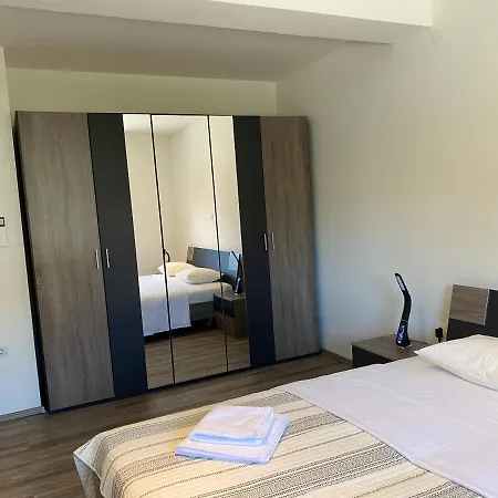 Livi - Luxury Sea View Appartments *