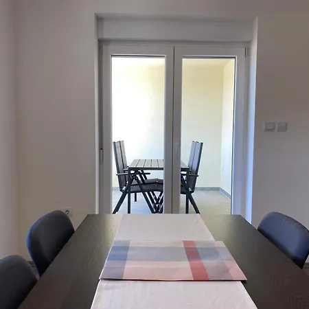Livi - Luxury Sea View Appartments *
