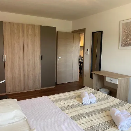 Livi - Luxury Sea View Appartments *