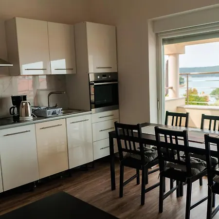 Livi - Luxury Sea View Appartments