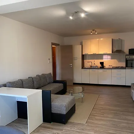 Livi - Luxury Sea View Appartments *